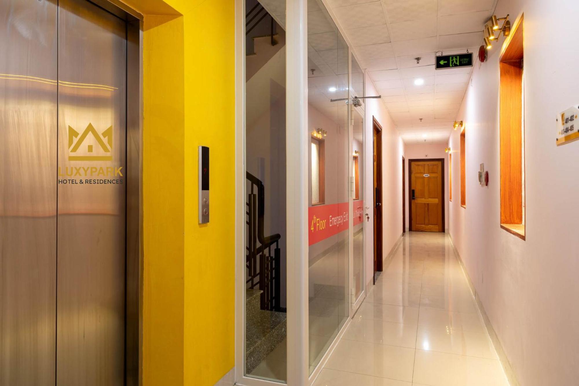 Luxy Park Hotel - Phu Quoc Centre Экстерьер фото