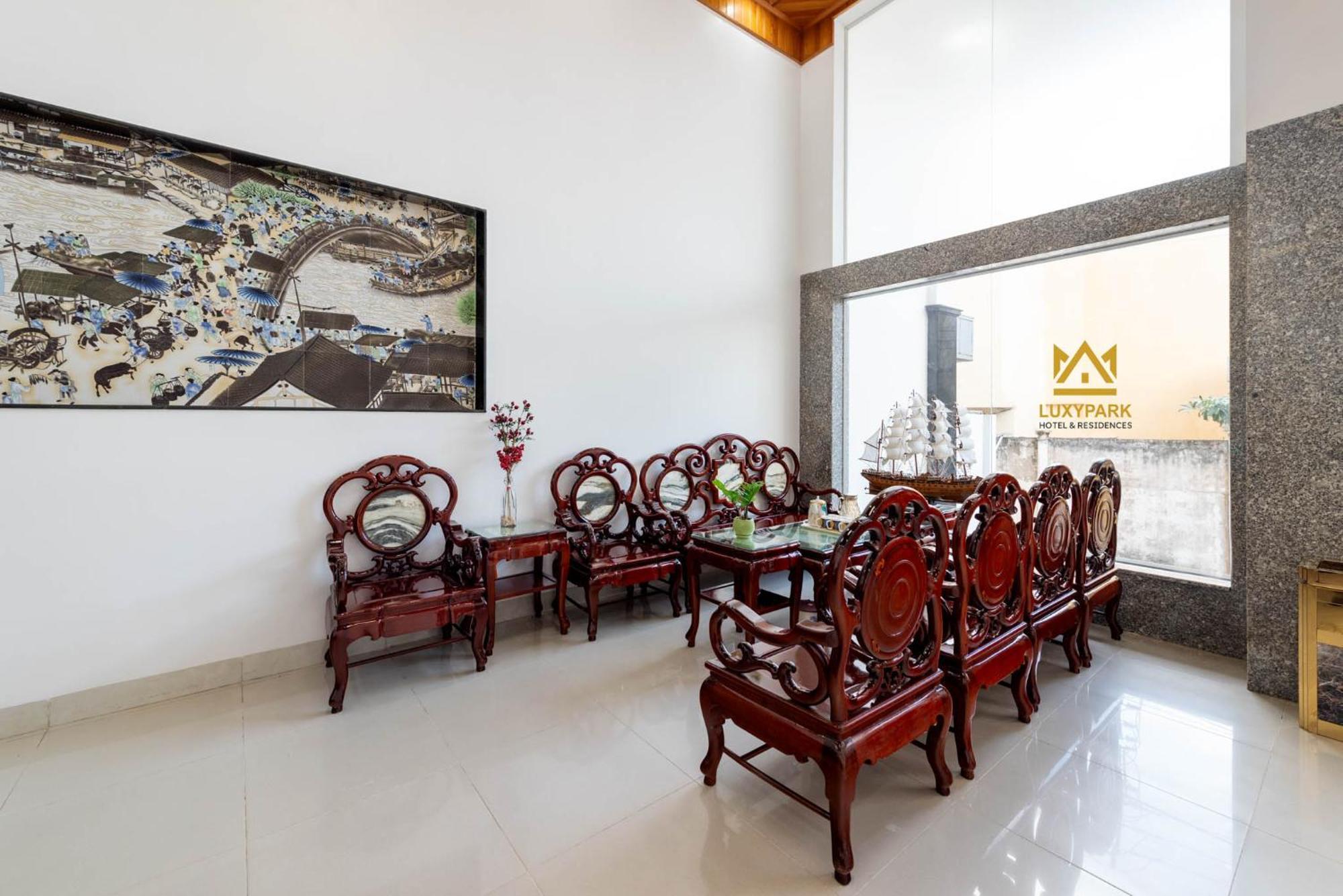 Luxy Park Hotel - Phu Quoc Centre Экстерьер фото