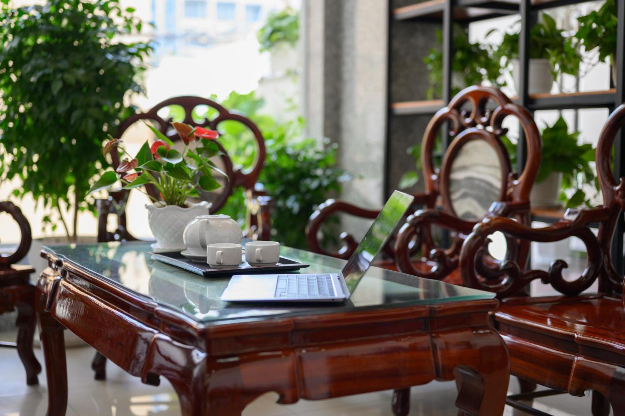 Luxy Park Hotel - Phu Quoc Centre Экстерьер фото