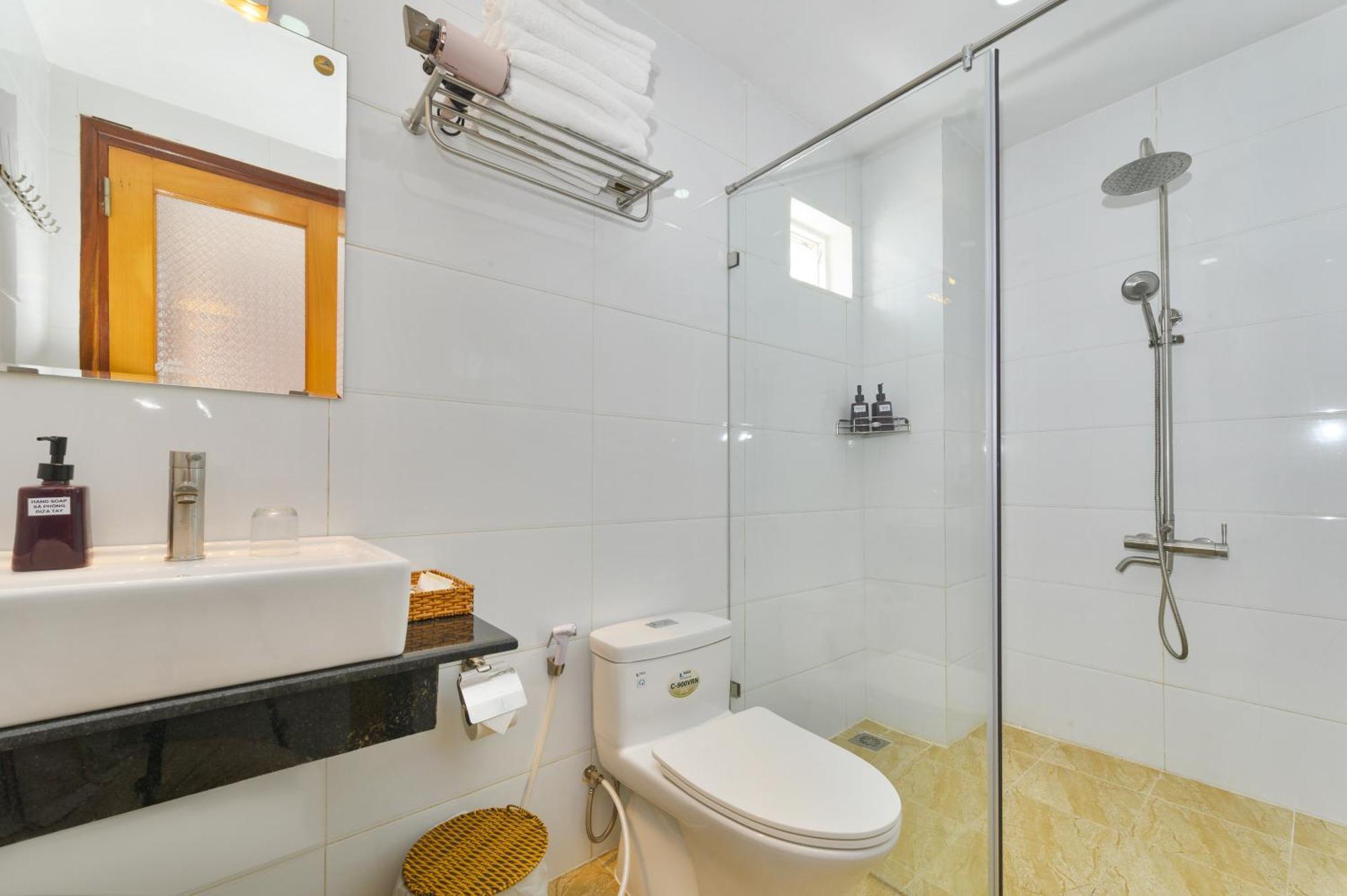 Luxy Park Hotel - Phu Quoc Centre Экстерьер фото