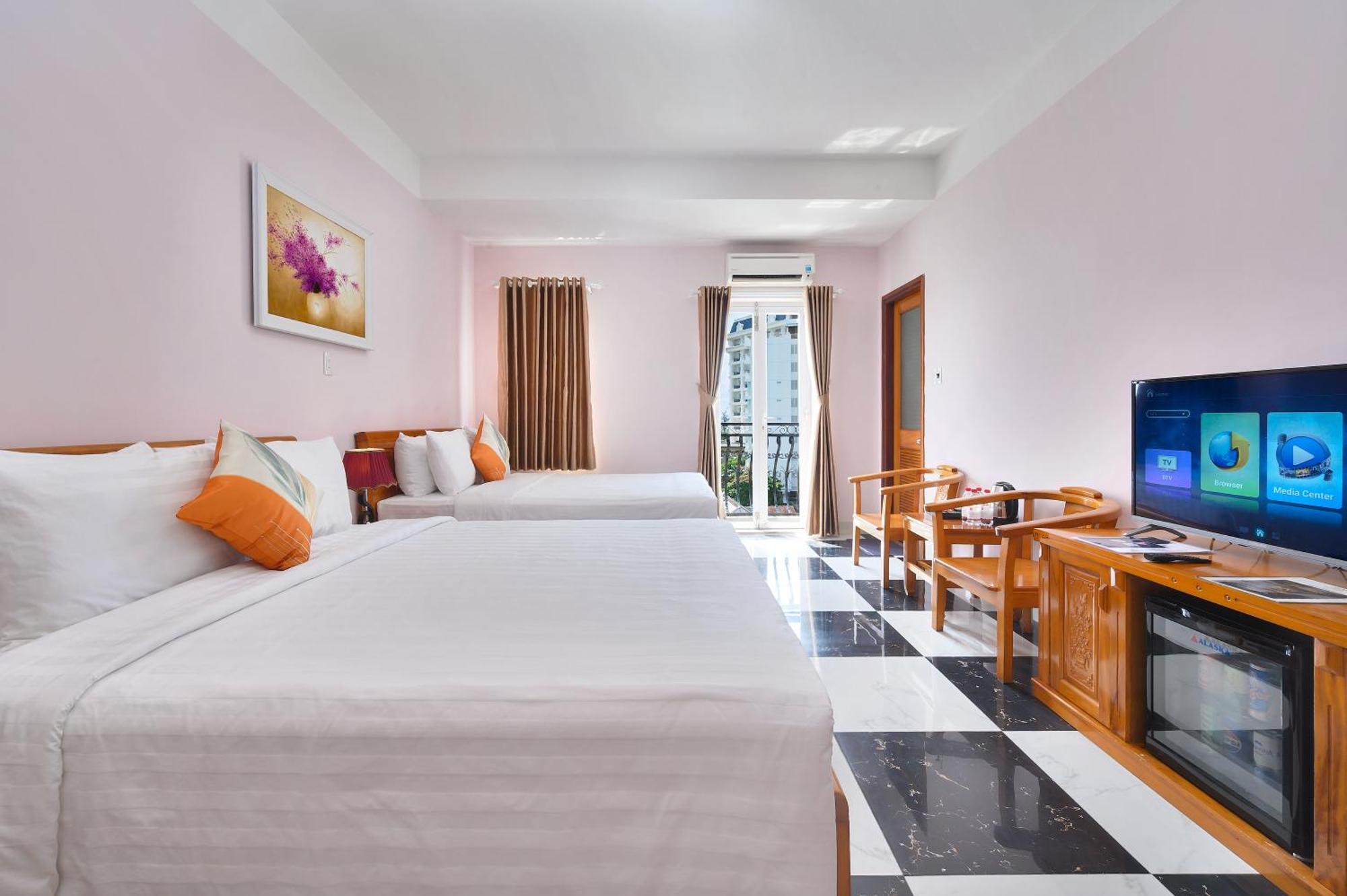 Luxy Park Hotel - Phu Quoc Centre Экстерьер фото
