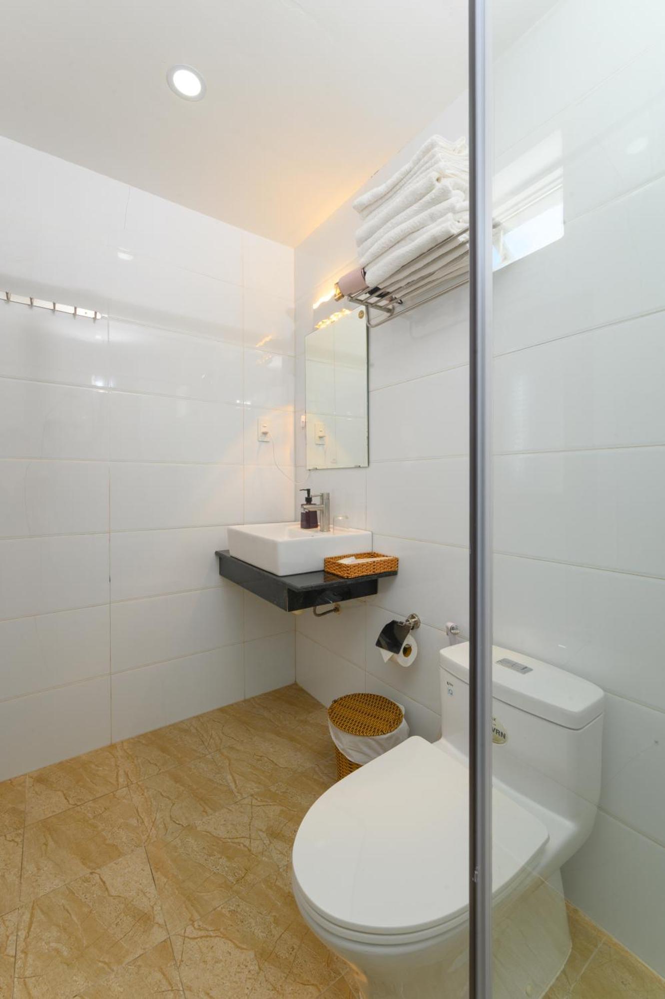 Luxy Park Hotel - Phu Quoc Centre Экстерьер фото